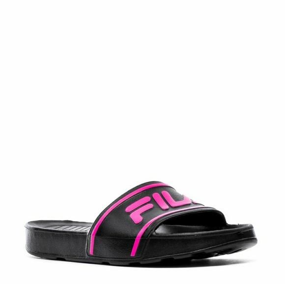 NEW! FILA SLIDES - Picture 1 of 4